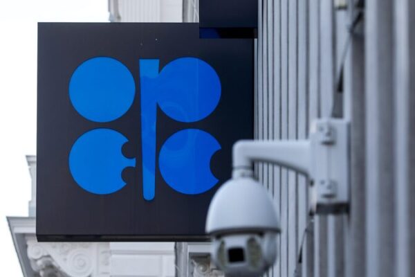 ¡8 Naciones de OPEC+ Extienden Nuevamente los Recortes de Producción de Petróleo! 🛢️ _8_Naciones_de_OPEC__Extienden_Nuevamente_los_Recortes_de_Produccio_n_de_Petro_leo____