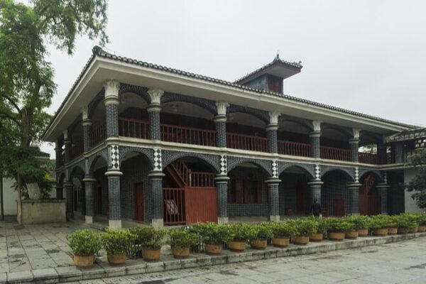 90º Aniversario de la Reunión de Zunyi: El Giro Épico que Dio Forma a China 🎉 90o_Aniversario_de_la_Reunio_n_de_Zunyi__El_Giro_E_pico_que_Dio_Forma_a_China__