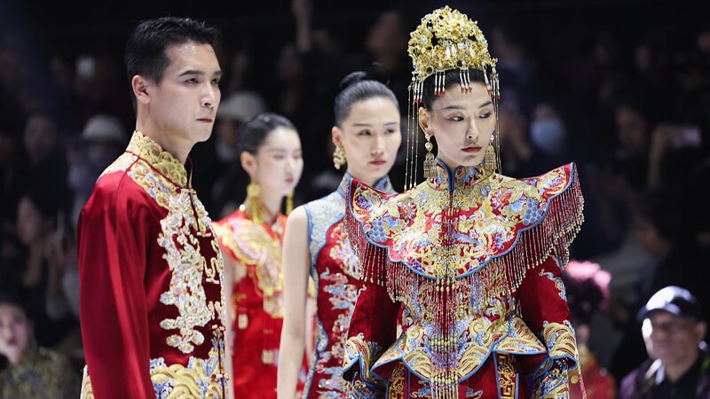 AW24_Semana_de_la_Moda_de_China_ilumina_Peki_n_con_estilo_e_innovacio_n