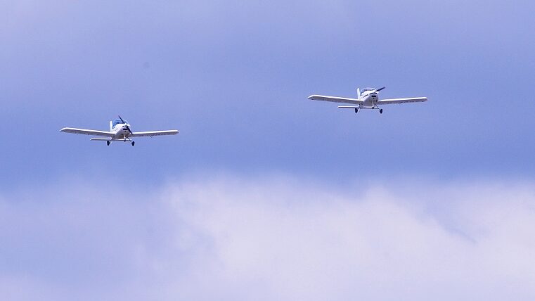 _Acrobacias_ae_reas_impresionantes_en_el_Airshow_Internacional_de_Faku_ video poster