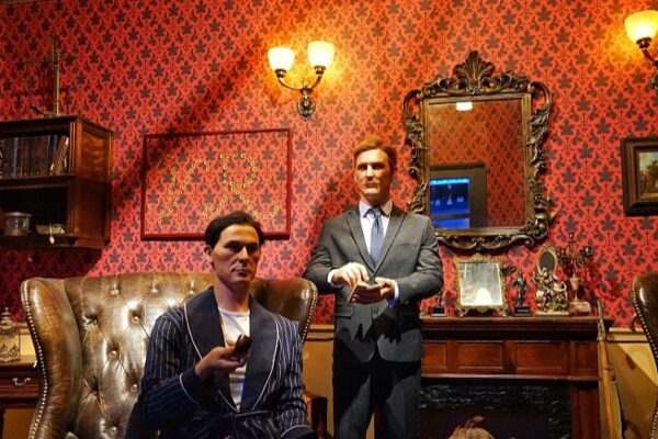 Ade_ntrate_en_el_Mundo_de_Sherlock_Holmes_en_la_Exhibicio_n_Inmersiva_de_Hebei
