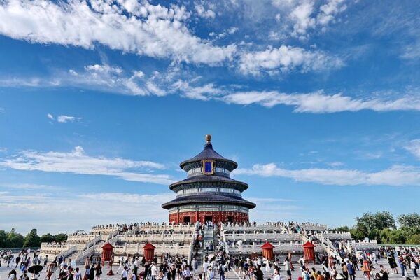 Aire más limpio en China y Europa 🌬️: Los niveles de PM2.5 bajan en 2023, dice la OMM Aire_ma_s_limpio_en_China_y_Europa_____Los_niveles_de_PM2_5_bajan_en_2023__dice_la_OMM