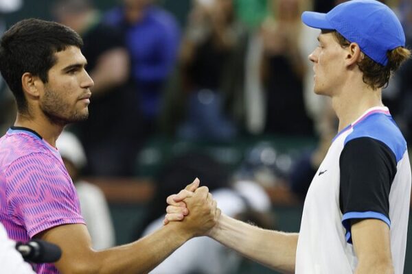 Alcaraz_derrota_a_Sinner_para_enfrentarse_a_Medvedev_en_la_final_de_Indian_Wells___