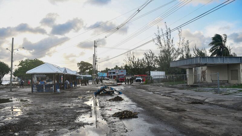 _Alerta_en_el_Caribe__El_huraca_n_Beryl_se_fortalece_rumbo_a_Jamaica__