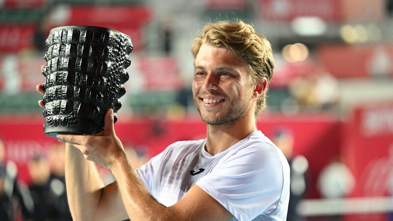 Alexandre_Muller_sorprende_a_Kei_Nishikori_para_ganar_el_ATP_Hong_Kong_Open__