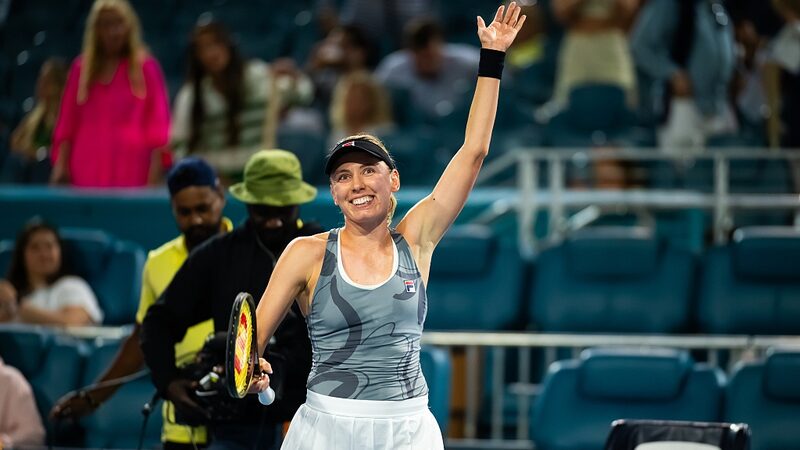 Alexandrova_sorprende_a_la_nu_mero_1_del_mundo_Swiatek_en_el_Abierto_de_Miami