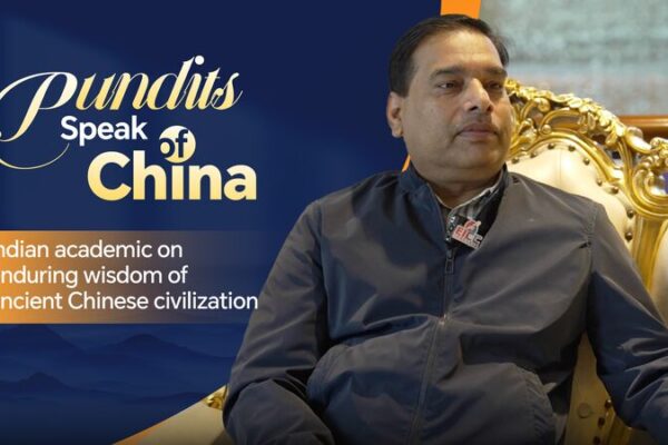 Anil Kumar Singh explora la sabiduría atemporal de la antigua China ✨ Anil_Kumar_Singh_explora_la_sabiduri_a_atemporal_de_la_antigua_China__ video poster