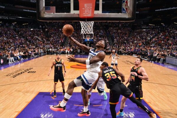 _Anthony_Edwards_brilla__Los_Timberwolves_dominan_a_los_Suns_y_hacen_historia