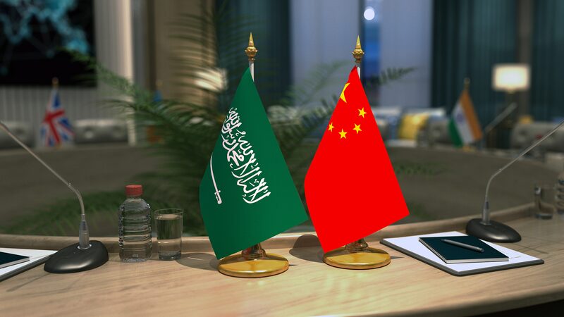 Arabia_Saudita_y_China_cierran_un_acuerdo_financiero_de__50_mil_millones__Un_cambio_de_juego_para_los_mercados_globales