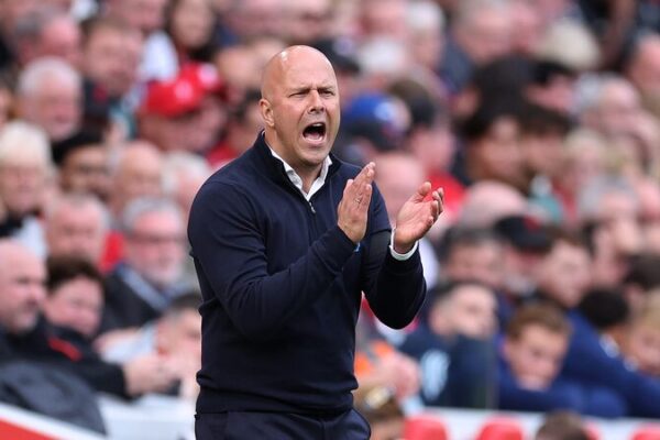 Arne_Slot_enfrenta_a_AC_Milan_en_su_primer_partido_de_la_UCL_como_entrenador_de_Liverpool_esta_noche