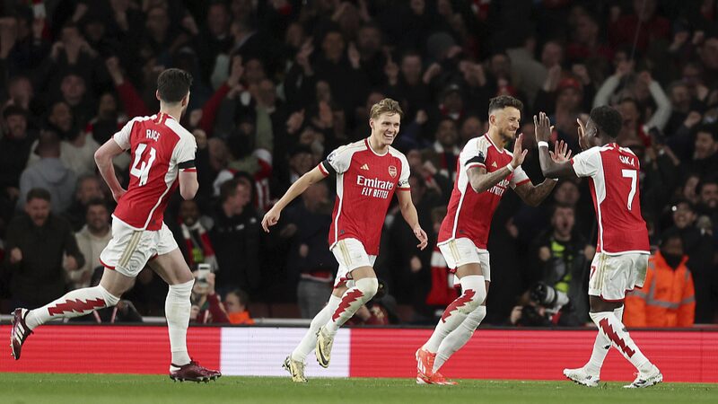 _Arsenal_Destruye_a_Chelsea_5_0_y_Toma_el_Liderato_de_la_Premier_League_por_Tormenta____