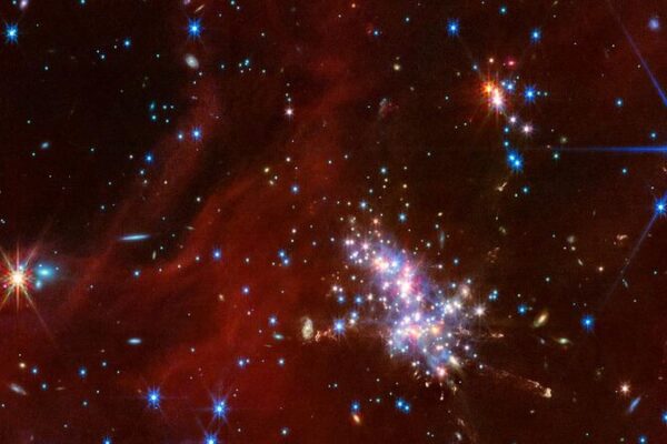 Astrónomos intrigados por planeta alienígena que se formó en tiempo récord 🌌🪐 Astro_nomos_intrigados_por_planeta_alieni_gena_que_se_formo__en_tiempo_re_cord___