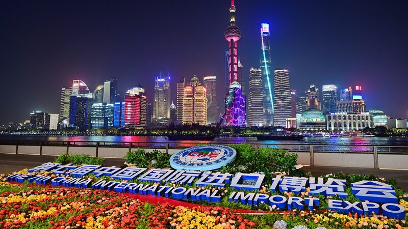 _Atentos__Premier_Li_Qiang_y_li_deres_mundiales_en_la_Expo_de_Importaciones_de_Shangha_i