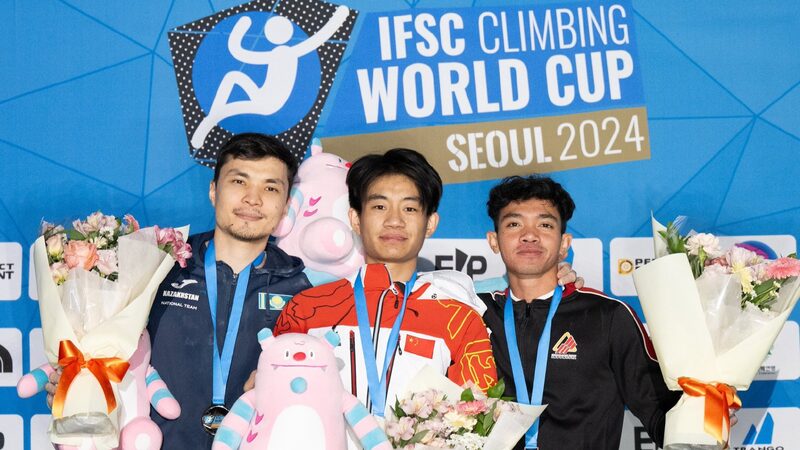 _Atletas_chinos_arrasan_en_la_Copa_Mundial_de_Escalada_en_Seu_l_______