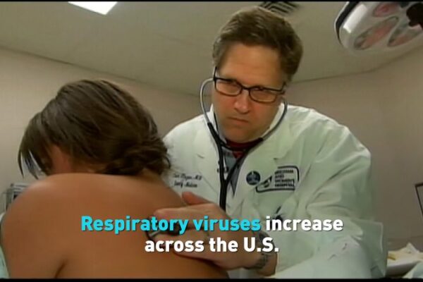 Auge de virus respiratorios en Estados Unidos: fiebre, estornudos y tos en aumento Auge_de_virus_respiratorios_en_Estados_Unidos__fiebre__estornudos_y_tos_en_aumento video poster