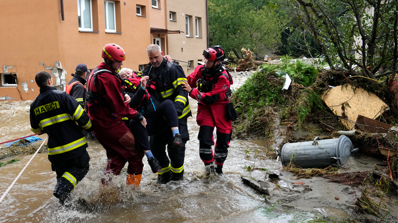 Aumenta_el_Nu_mero_de_Muertos_mientras_las_Inundaciones_Devastan_Europa_Central__Miles_Evacuados___