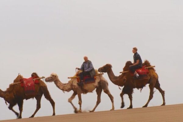 Aventura Épica: La Familia de Boris Johnson Recorre el Viaje de Marco Polo por China Aventura_E_pica__La_Familia_de_Boris_Johnson_Recorre_el_Viaje_de_Marco_Polo_por_China