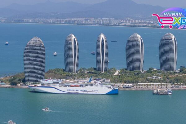Bahía de Sanya: El Paraíso Tropical de China Que Necesitas Explorar 🌴☀️ Bahi_a_de_Sanya__El_Parai_so_Tropical_de_China_Que_Necesitas_Explorar____ video poster