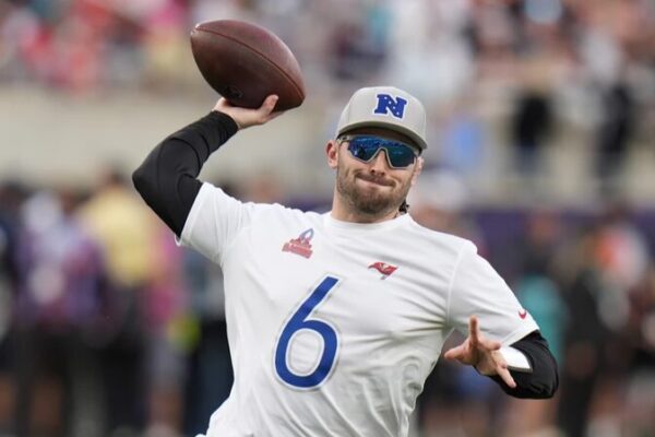 Baker_Mayfield_firma_contrato_de__100_millones_con_los_Buccaneers___