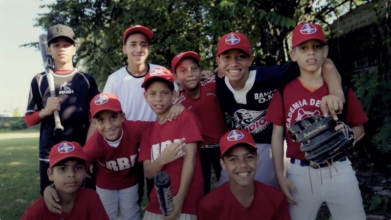 Bateando_por_el_Futuro__El_Latido_del_Be_isbol_en_la_Repu_blica_Dominicana video poster