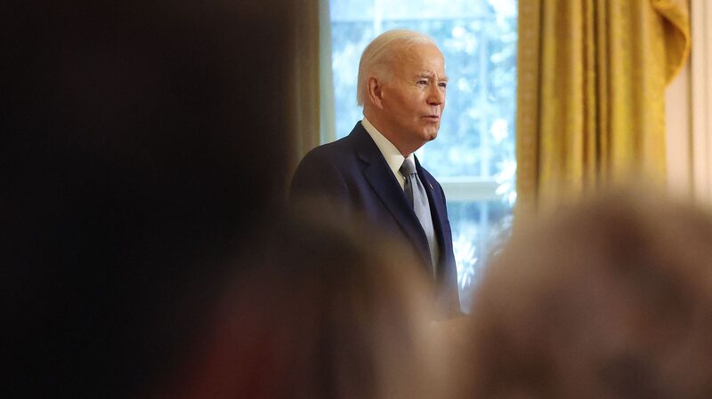 __Biden_Suelta_el_Micro_fono__Perdona_a_39_y_Libera_a_1_500_Infractores_No_Violentos