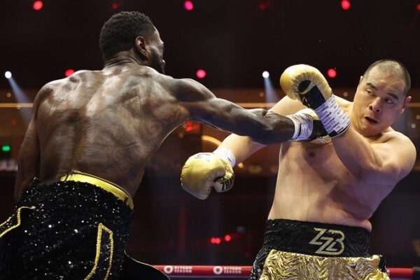 Big Bang Zhang noquea a Deontay Wilder en un épico enfrentamiento de boxeo 🎉🥊 Big_Bang_Zhang_noquea_a_Deontay_Wilder_en_un_e_pico_enfrentamiento_de_boxeo___