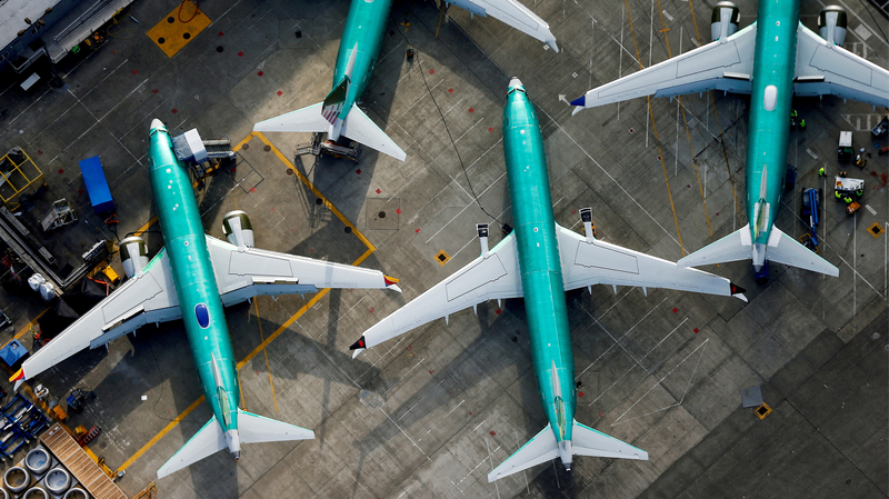 Boeing_enfrenta_turbulencias__pasajeros_asustados_mientras_el_avio_n_se_desploma_en_pleno_vuelo____