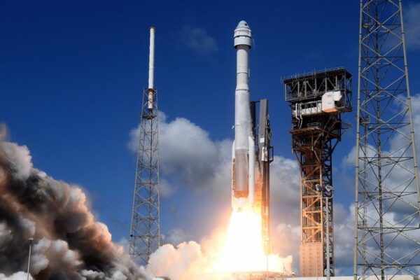 Boeing lanza astronautas de la NASA después de años de retrasos 🚀 Boeing_lanza_astronautas_de_la_NASA_despue_s_de_an_os_de_retrasos__ video poster