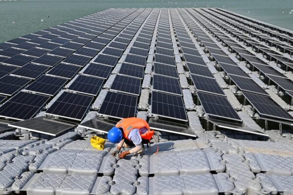 CHN Energy de China alcanza los 100 millones de kW en energía limpia ⚡🌿 CHN_Energy_de_China_alcanza_los_100_millones_de_kW_en_energi_a_limpia___