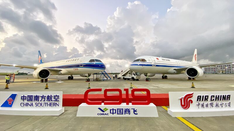 _COMAC_entrega_aviones_C919_a_Air_China_y_China_Southern_Airlines____
