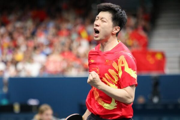 Campeones_Oli_mpicos_Chinos_Visitan_Hong_Kong_para_Emocionantes_Eventos_Deportivos
