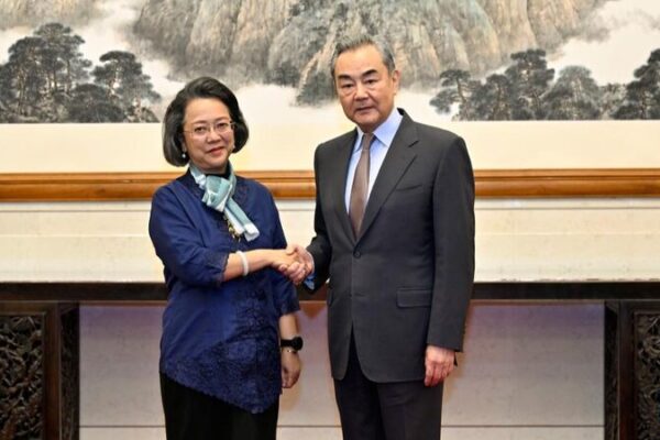 Canciller_chino_Wang_Yi__Asia_Paci_fico_necesita_desarrollo__no_turbulencia
