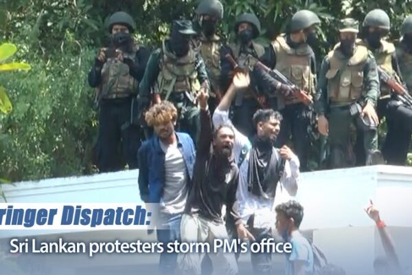 Caos_en_Sri_Lanka__Los_manifestantes_toman_la_oficina_del_primer_ministro_tras_la_fuga_del_presidente__ video poster