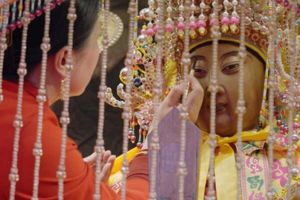 Capturando el espíritu de Mazu: El viaje de un fotógrafo de Taiwán a través del estrecho Capturando_el_espi_ritu_de_Mazu__El_viaje_de_un_foto_grafo_de_Taiwa_n_a_trave_s_del_estrecho video poster
