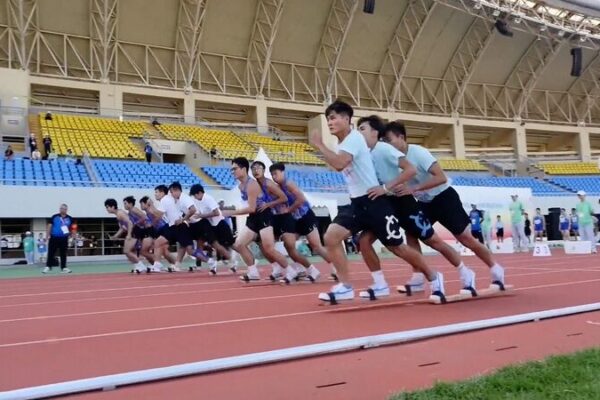Carrera en Zapatos de Tabla: ¡El Épico Deporte de Equipo de China que Necesitas Conocer! 🏃♀️👟 Carrera_en_Zapatos_de_Tabla___El_E_pico_Deporte_de_Equipo_de_China_que_Necesitas_Conocer_______ video poster