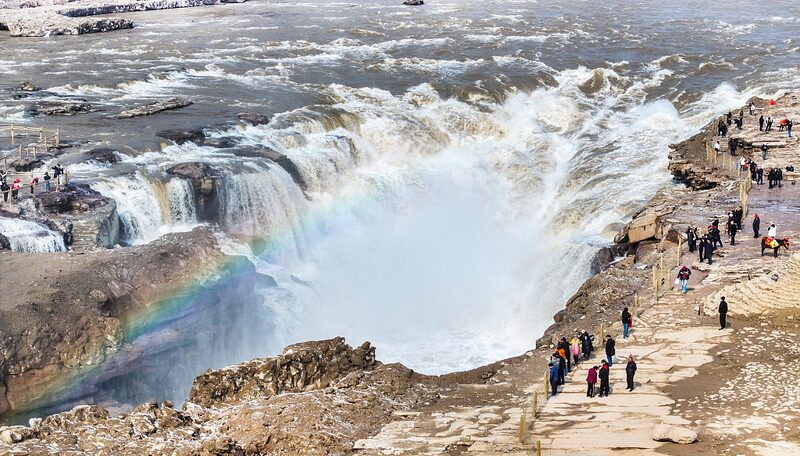 Cascada_Hukou__El_E_pico_Especta_culo_del_Ri_o_Amarillo_en_China___