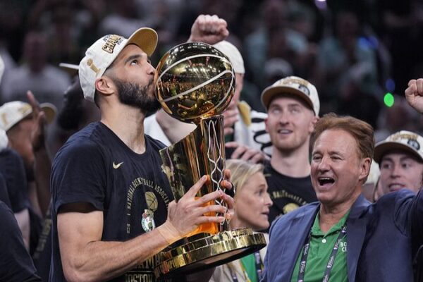 Celtics_ofrecera_n_a_Jayson_Tatum_un_contrato_re_cord_de__315_millones___