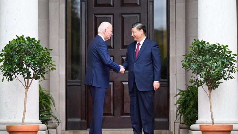 __Cerrando_la_Brecha__Por_que__EE_UU__y_China_Necesitan_Hablar_Ma_s