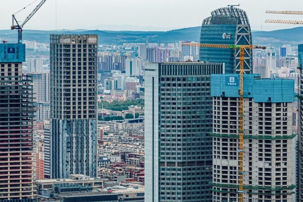 Changchun__Un_Nuevo_Centro_en_la_Franja_y_Ruta_de_China video poster