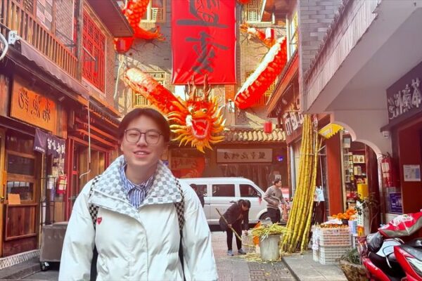 Changsha se ilumina: Cómo brilla el Año Nuevo Chino en el centro de China 🎆 Changsha_se_ilumina__Co_mo_brilla_el_An_o_Nuevo_Chino_en_el_centro_de_China__ video poster