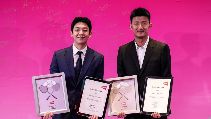 Chen_Long_y_Lee_Yong_dae_ingresan_al_Salo_n_de_la_Fama_de_BWF___ video poster