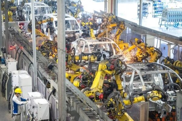 China Central: El Latido que Impulsa la Modernización de la Nación China_Central__El_Latido_que_Impulsa_la_Modernizacio_n_de_la_Nacio_n