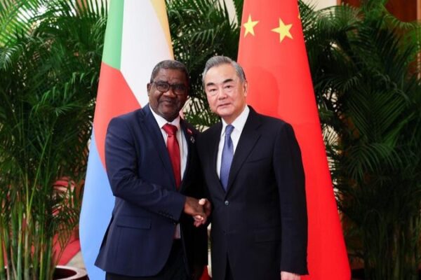 China Importará Más Productos de Calidad de Comoras, Anuncia Wang Yi China_Importara__Ma_s_Productos_de_Calidad_de_Comoras__Anuncia_Wang_Yi