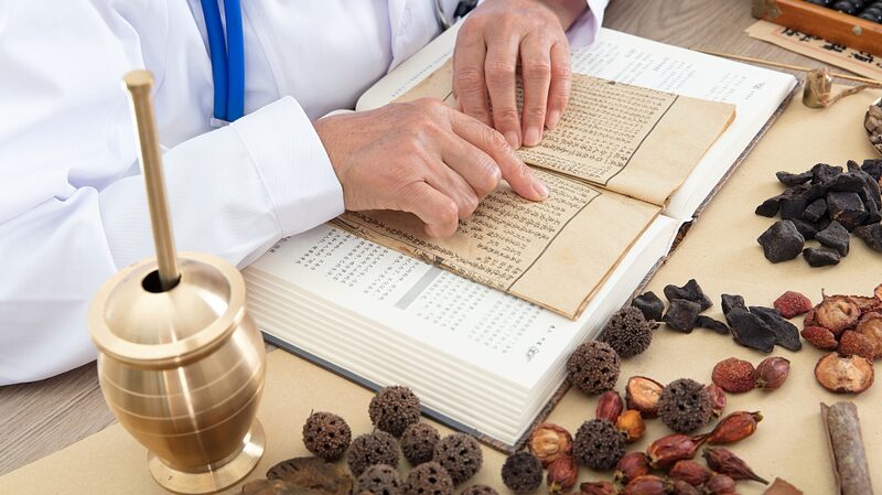 China_abre_sus_puertas__capacitando_a_1_300_estudiantes_globales_en_Medicina_Tradicional_China