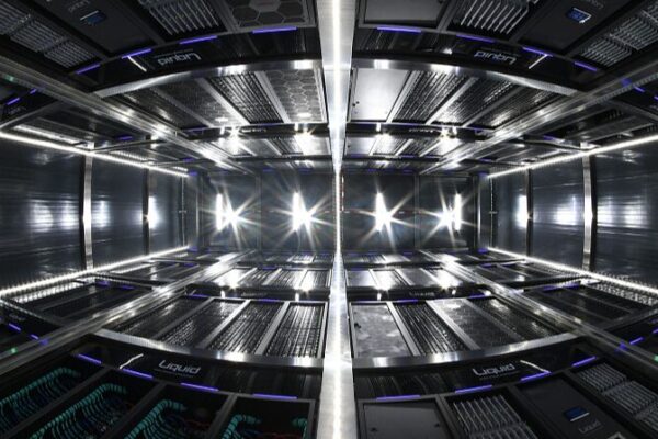 ¡China acaba de presentar su red de supercomputación y es un cambio de juego! 🚀 _China_acaba_de_presentar_su_red_de_supercomputacio_n_y_es_un_cambio_de_juego___