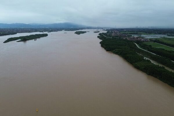 China_activa_respuesta_de_emergencia_ante_inundaciones_en_el_sur