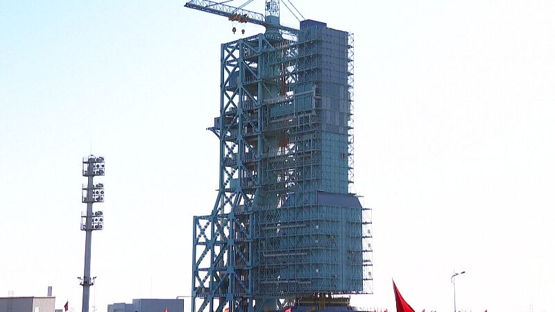 China_anuncia_el_pro_ximo_lanzamiento_de_la_nave_espacial_tripulada_Shenzhou_17__ video poster