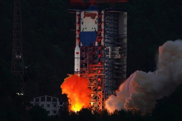 China_avanza_ra_pidamente__Nuevo_sate_lite_lanzado_vi_a_Long_March_2D__
