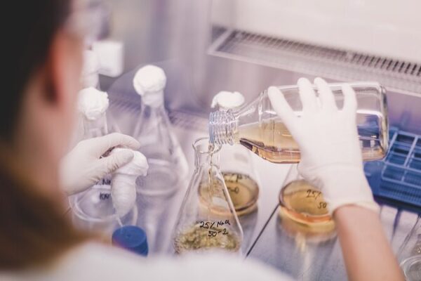 China dice ‘¡De ninguna manera!’ al Acta de Bioseguridad de EE. UU. que afecta a gigantes de la biotecnología 🚫💊 China_dice___De_ninguna_manera___al_Acta_de_Bioseguridad_de_EE__UU__que_afecta_a_gigantes_de_la_biotecnologi_a___