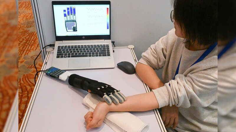 China_digitalizara__la_medicina_tradicional_con_IA_y_grandes_datos__